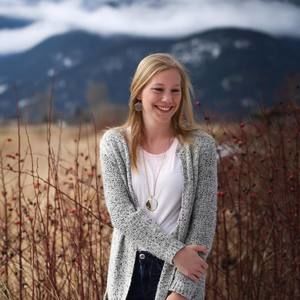 Meet your Posher, Alexis